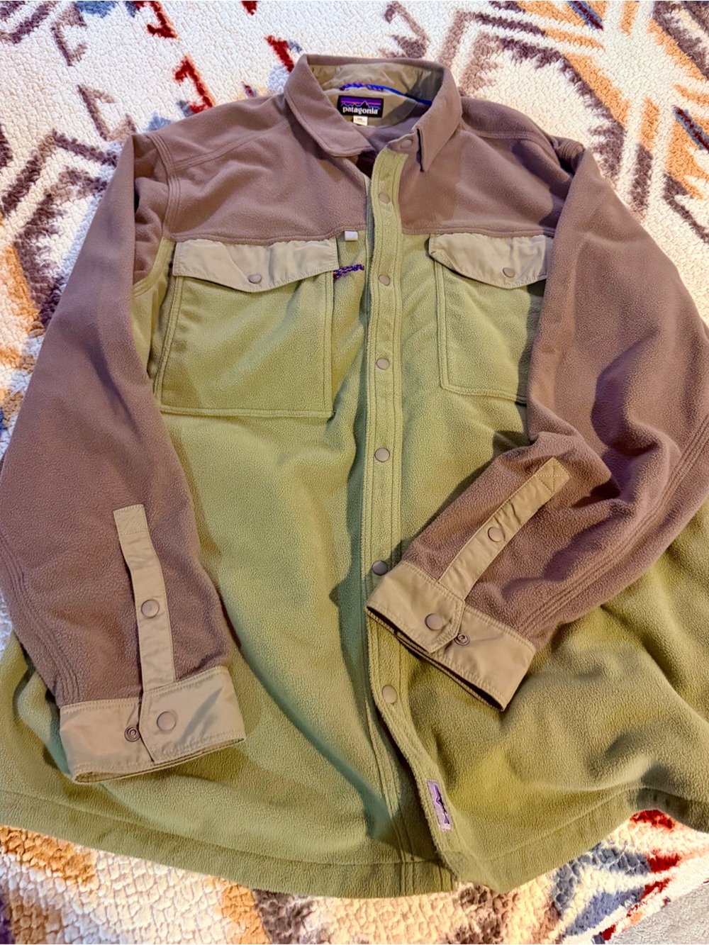 Patagonia Two-Tone Olive Green & Taupe Fleece Jacket